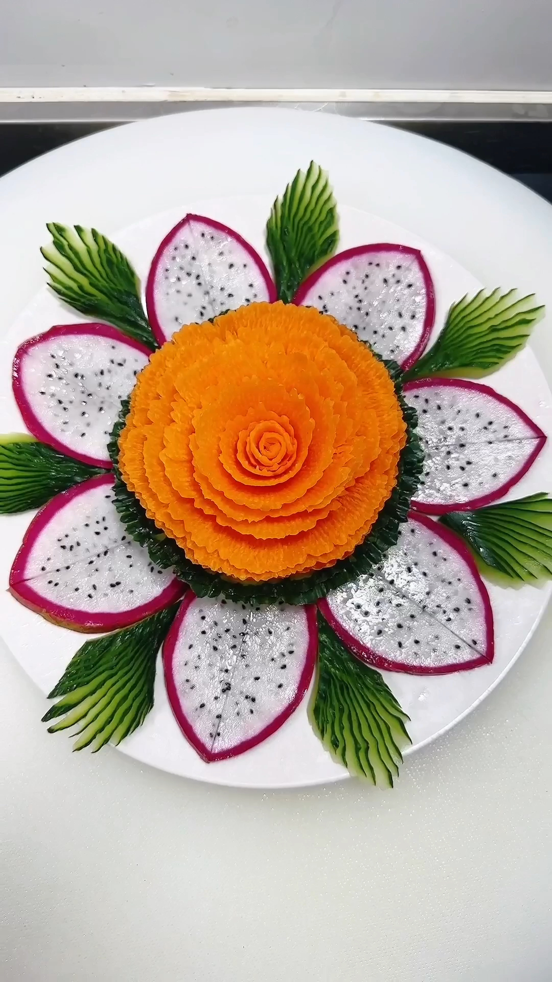 火龙果的创意摆盘