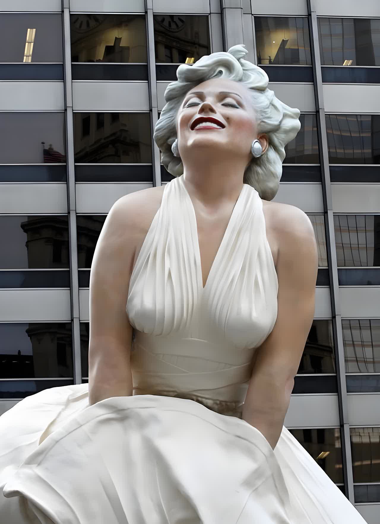 可见梦露对待这次生日玛丽莲梦露玛丽莲梦露身材玛丽莲梦露胸玛丽莲