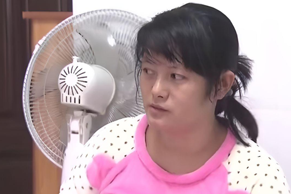 "  即使一方离过婚,另一方年纪大