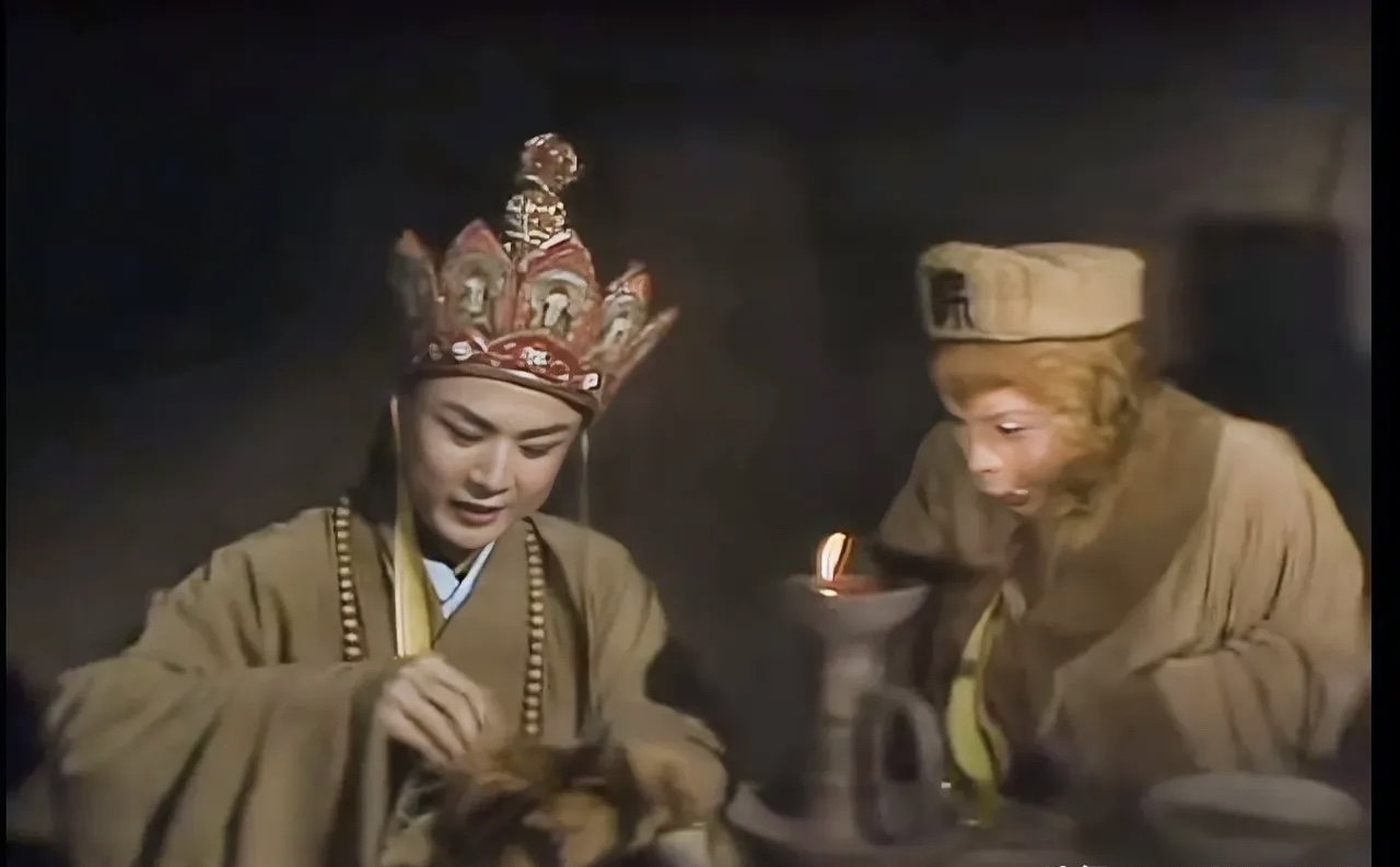 今天看了一集老版电视剧《西游记》,我发现有一段实在太逗了.