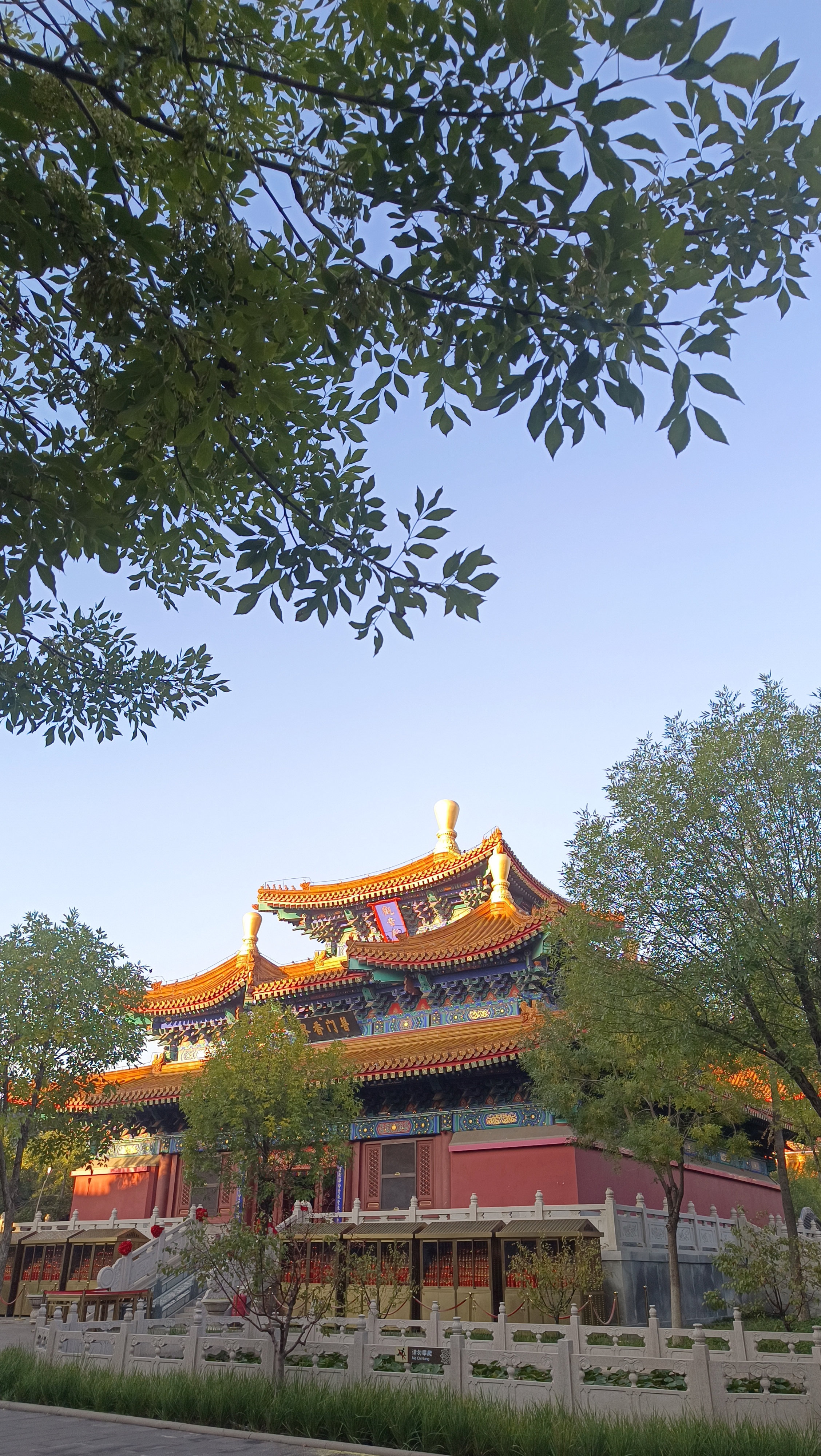 九月初一又是国庆假期自然要来寺院进香祈福许愿啦
