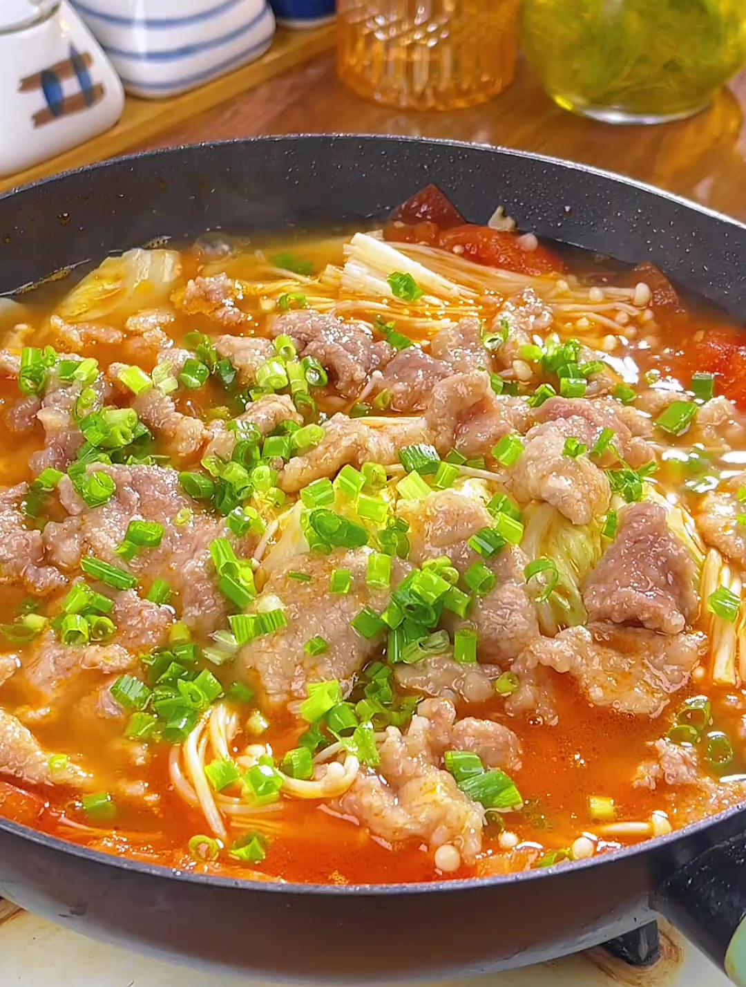 每天不知道吃什么,那就做上一道番茄滑肉