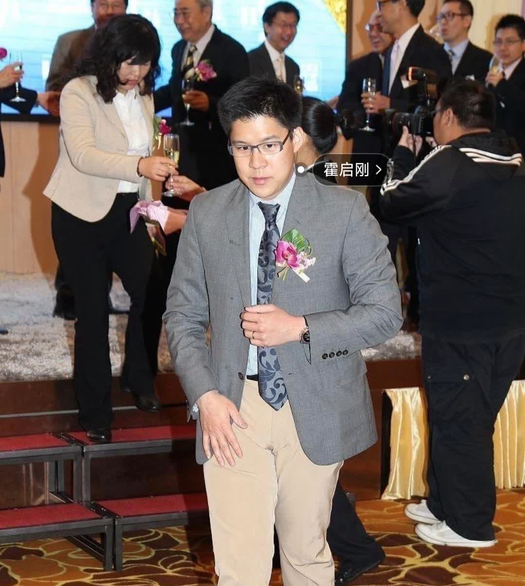 霍启刚弟弟求婚成功