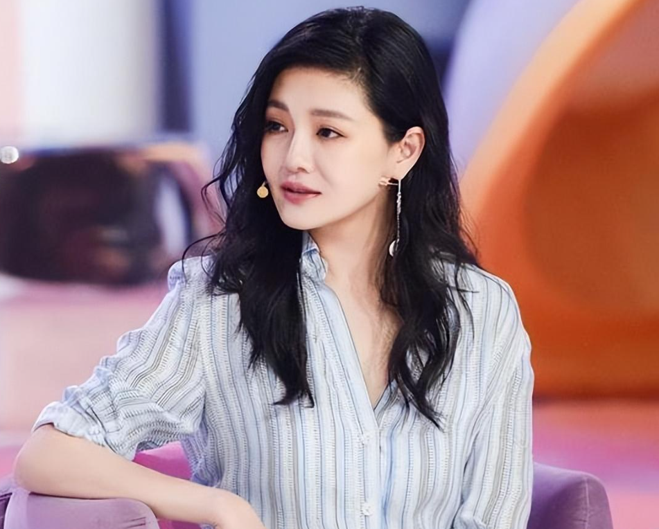 大s新动态,突然换社交头像,亲吻孩子的合照,暗示汪回头!