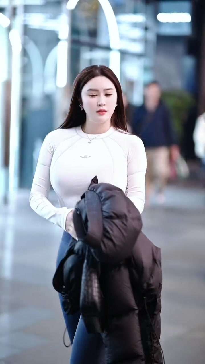 成熟女人味,气质优雅,都市女性的风采