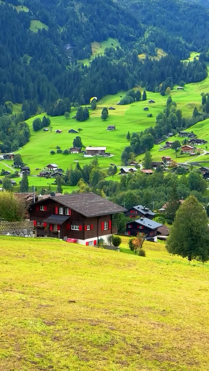 美丽瑞士|达沃斯小镇的入秋景色