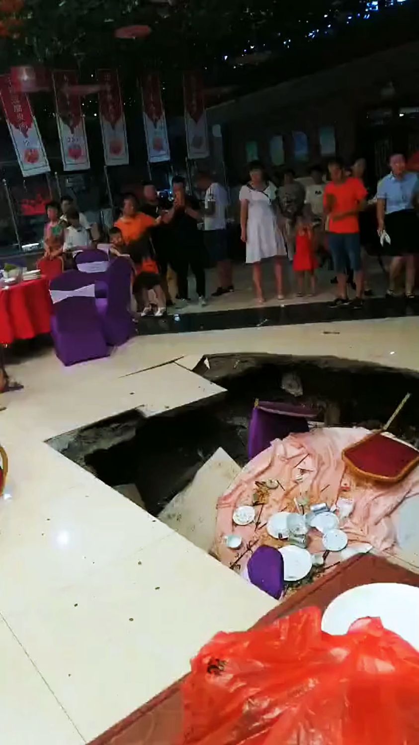 惊雷,我通天修为天塌地陷紫金锤