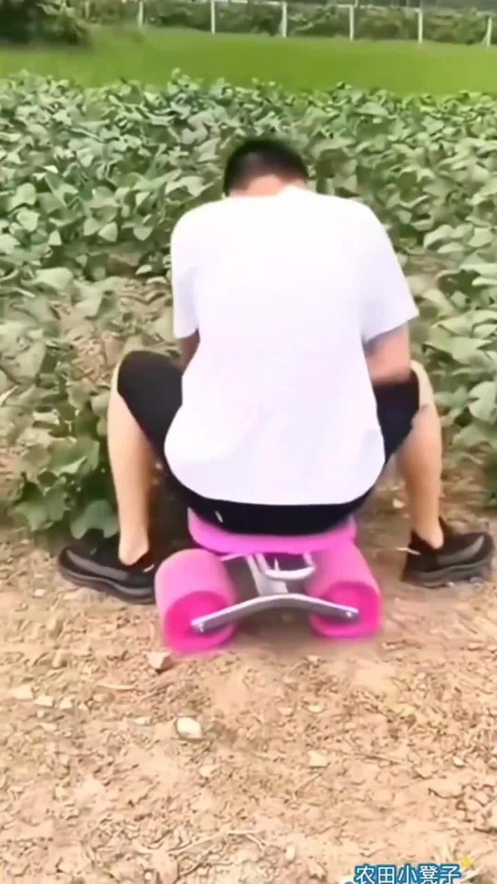 带轮子可移动的小矮凳,农用凳子,再也不怕下地蹲着腿疼腿麻了