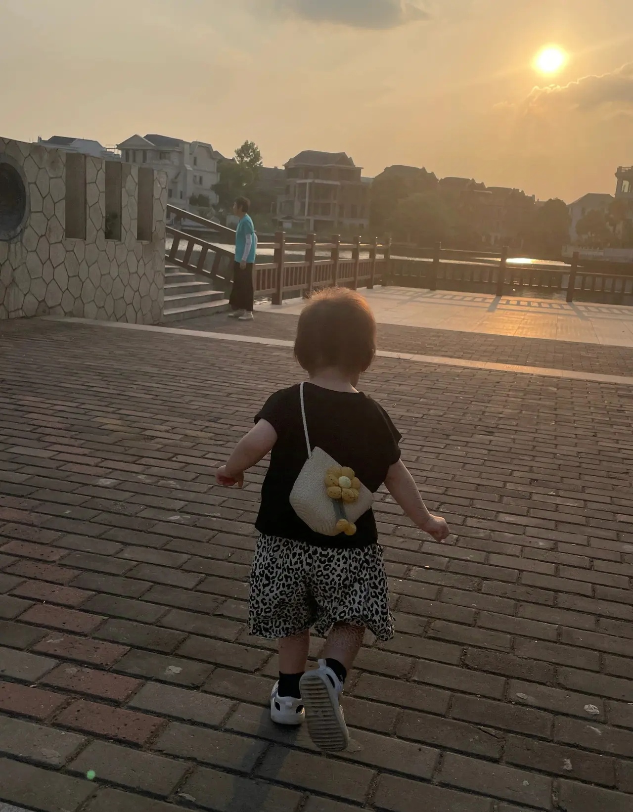 1,养娃真是操碎了心,这孩子一天天长大,感觉我们