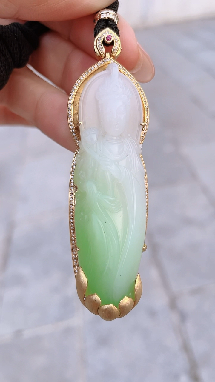 和田玉青海翠青吊坠