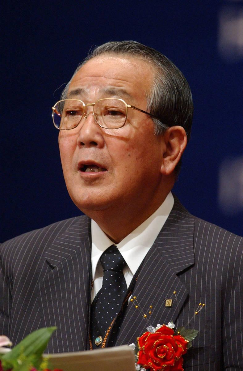 稻盛和夫曾说:"总有一天你会明白,答非所问就是回答,敬而远之就是不