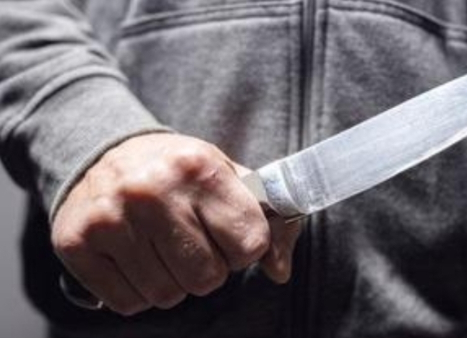 广州天河区持刀伤人案致三人受伤