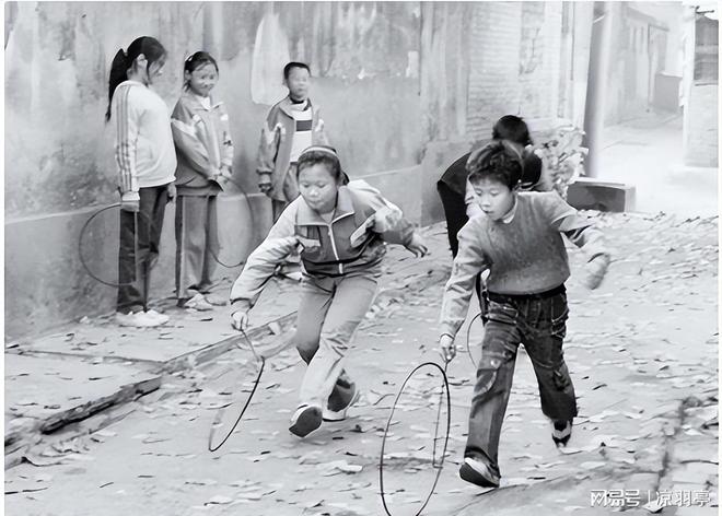 那时的日子纯真质朴,成为心中难忘的回忆.