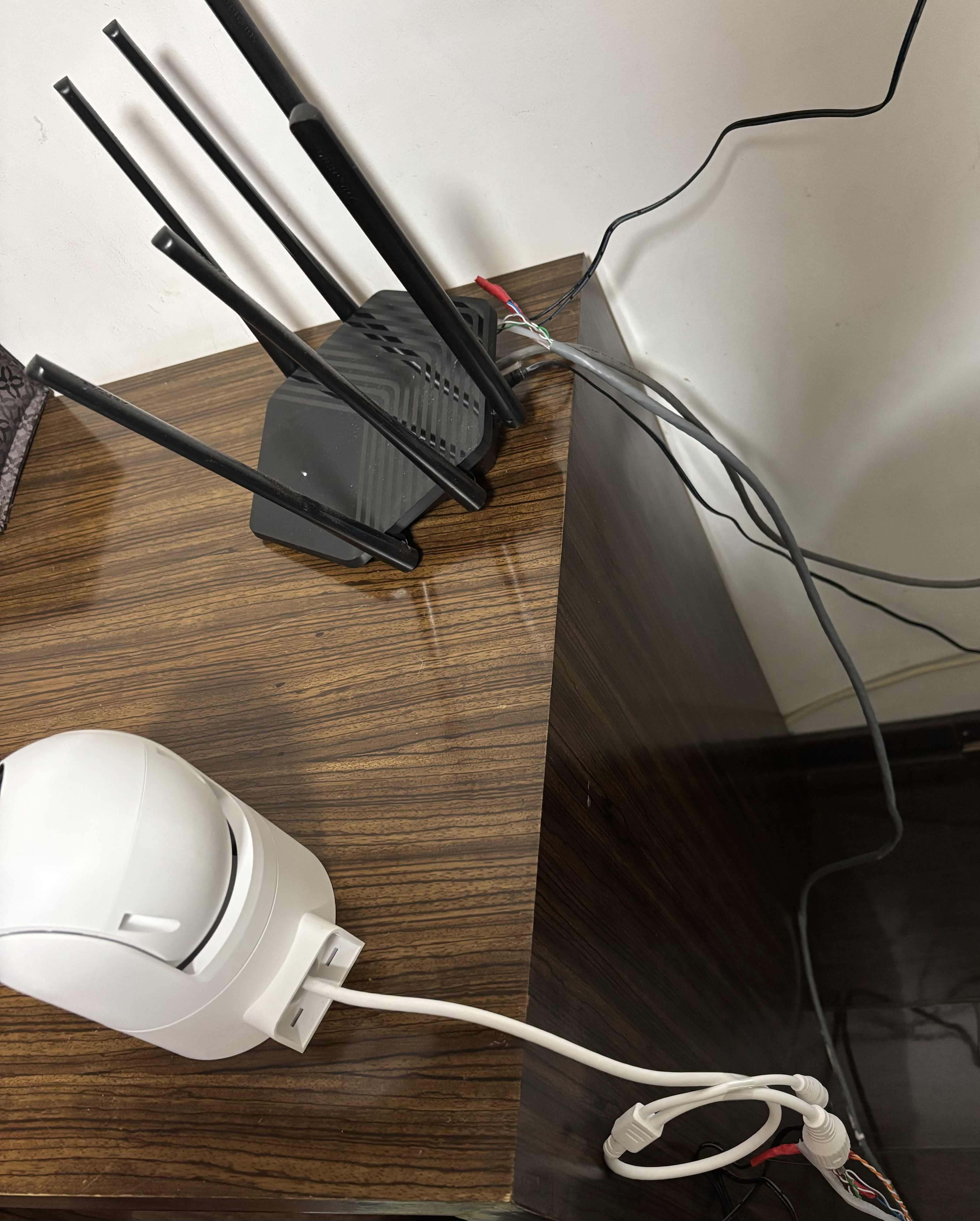 自制一根网线实现监控摄像头供电供网