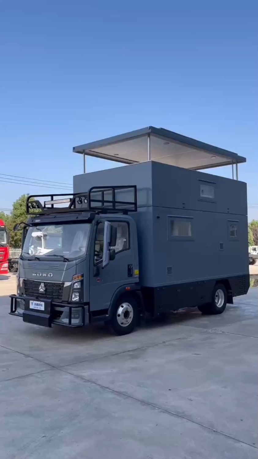 豪沃轻卡套娃升顶房车,欢迎老铁们前来参观考察,试乘试驾!
