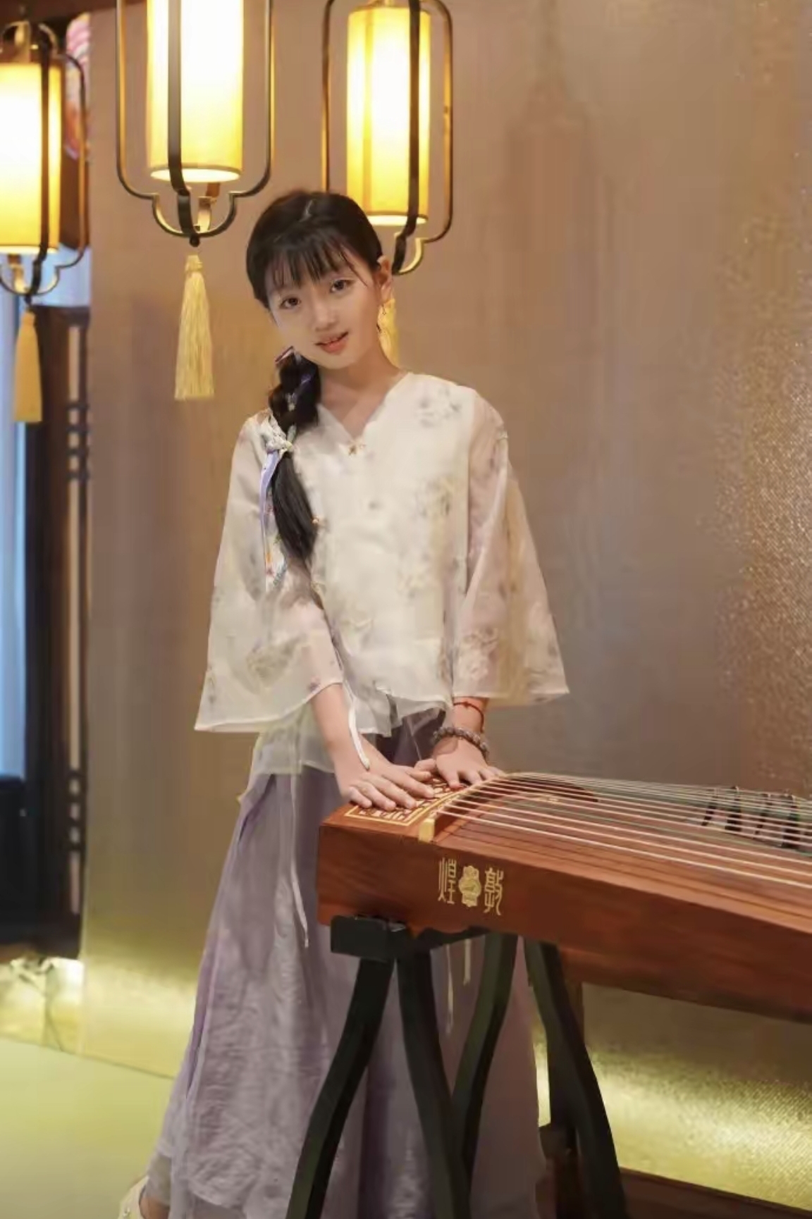 阿拉蕾崔雅涵分享12岁生日照,还是那么软萌可爱,她长大后更漂亮了