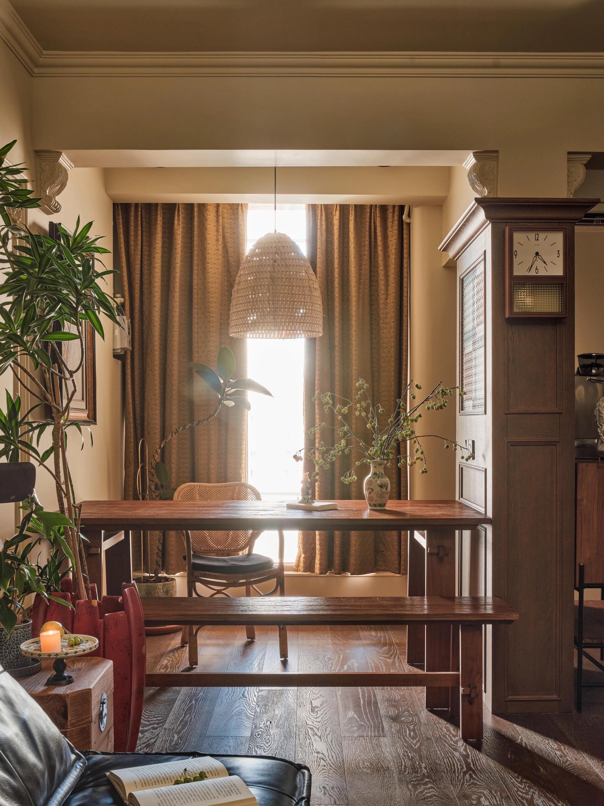 邻居都想抄作业的复古南洋风餐厅长什么样?