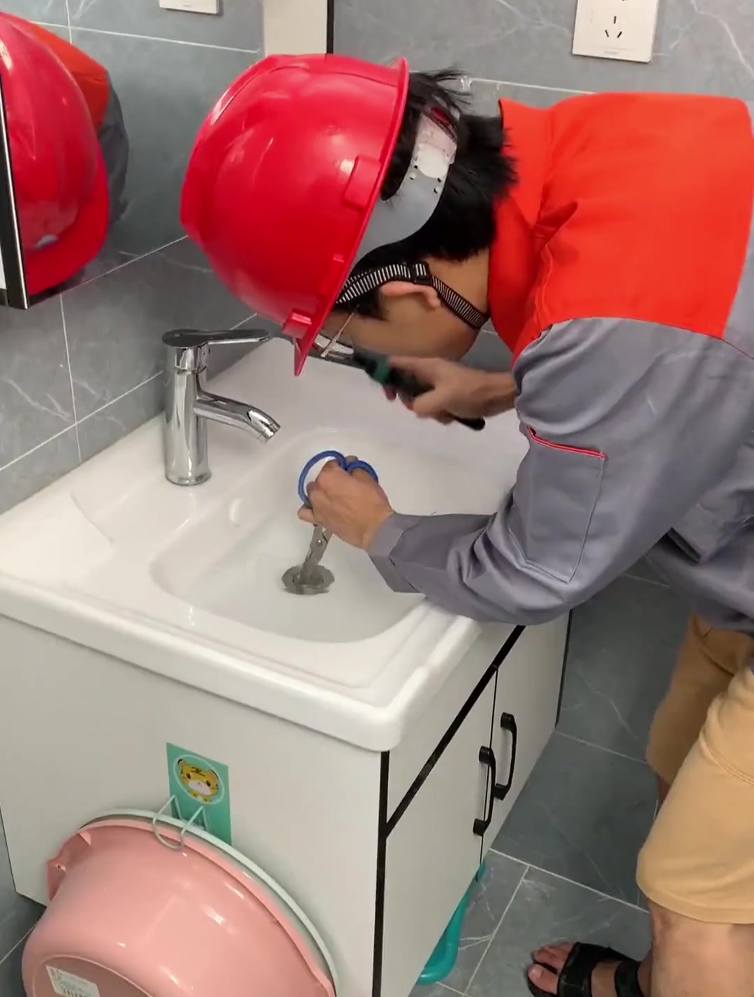 洗脸盆老是容易堵住,安装一个弹跳芯,防臭防臭,还能过滤异物!