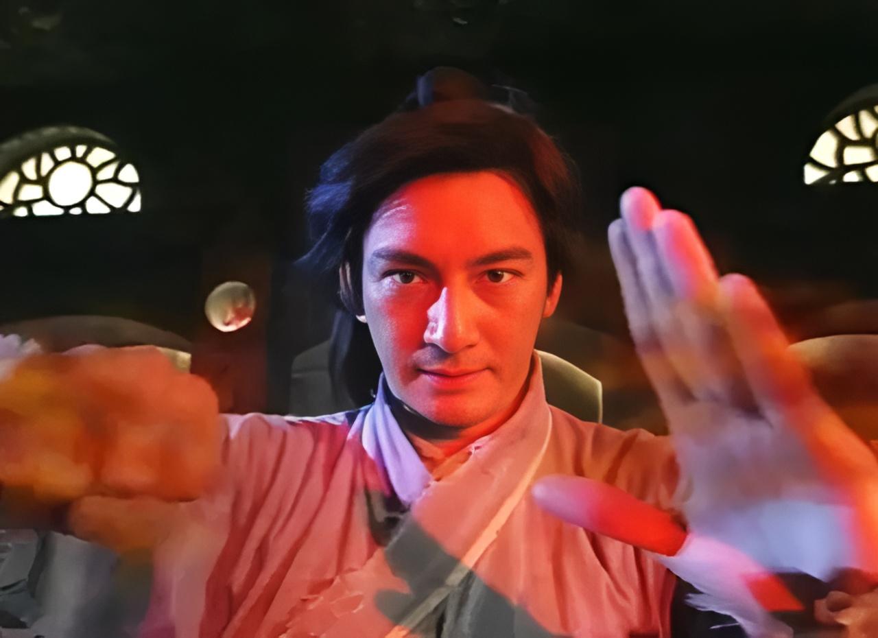 张三丰独闯伏魔圈,能赢三渡吗?赵敏命在旦夕时,张无忌给出答案