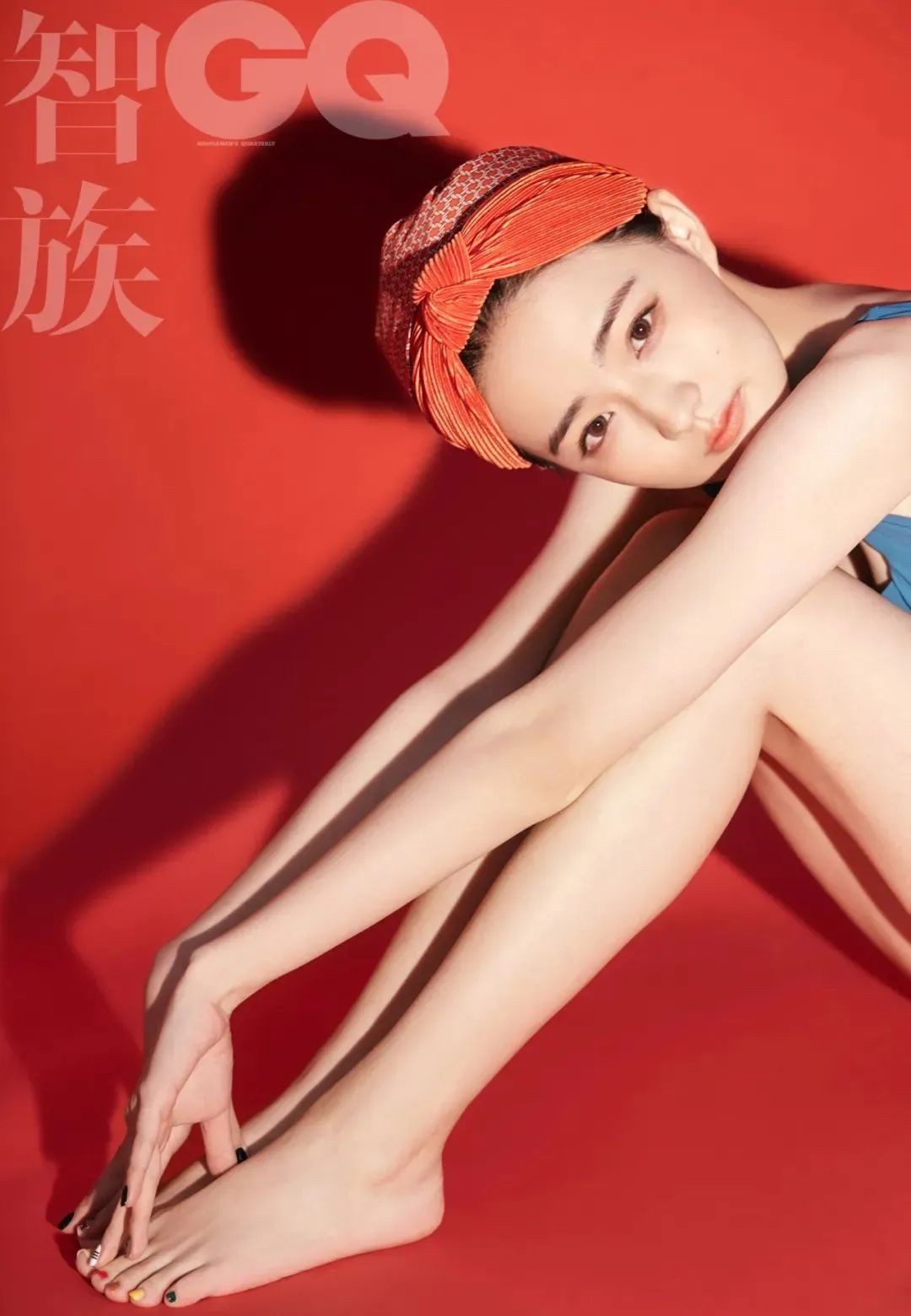 多变徐璐:皮肤白皙,脚丫性感