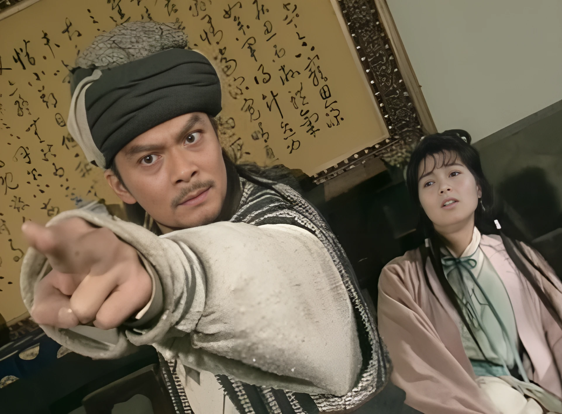 用李秋水的原话说便是:"我们二人收罗了天下各门各派的武功秘笈,只盼