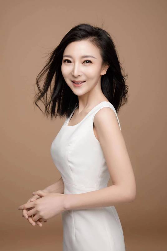 安徽电视台15位知名美女主持人一览,风华正茂,巾帼不让须眉