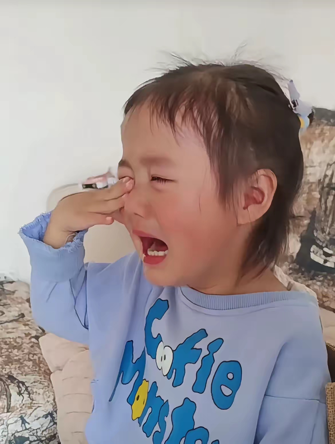 错哪了?"侄女说:"水饺的饺能组词水饺,饺子,还能组什么?