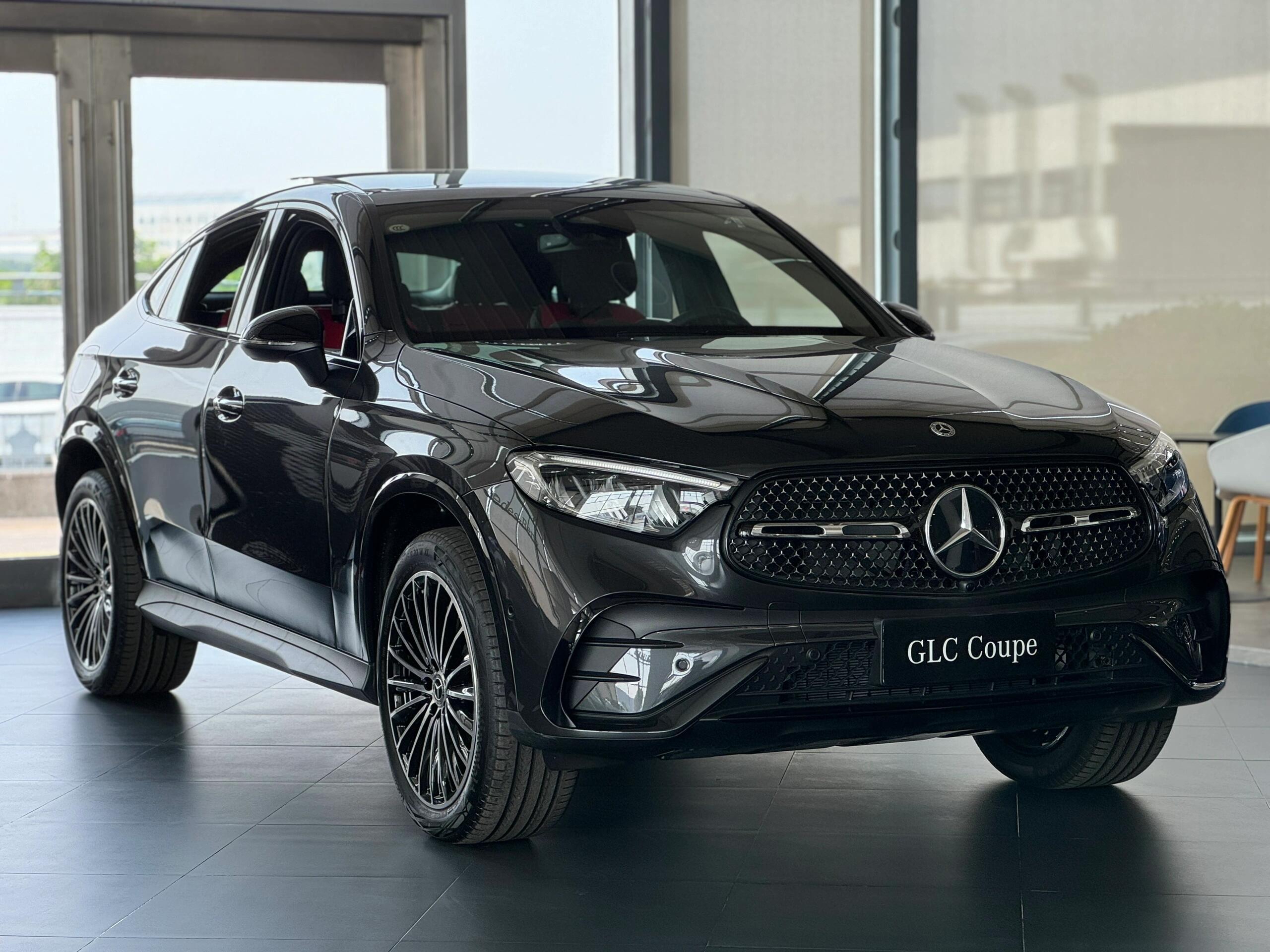 奔驰glc300l报价多少(奔驰glc300l汽车多少价格)