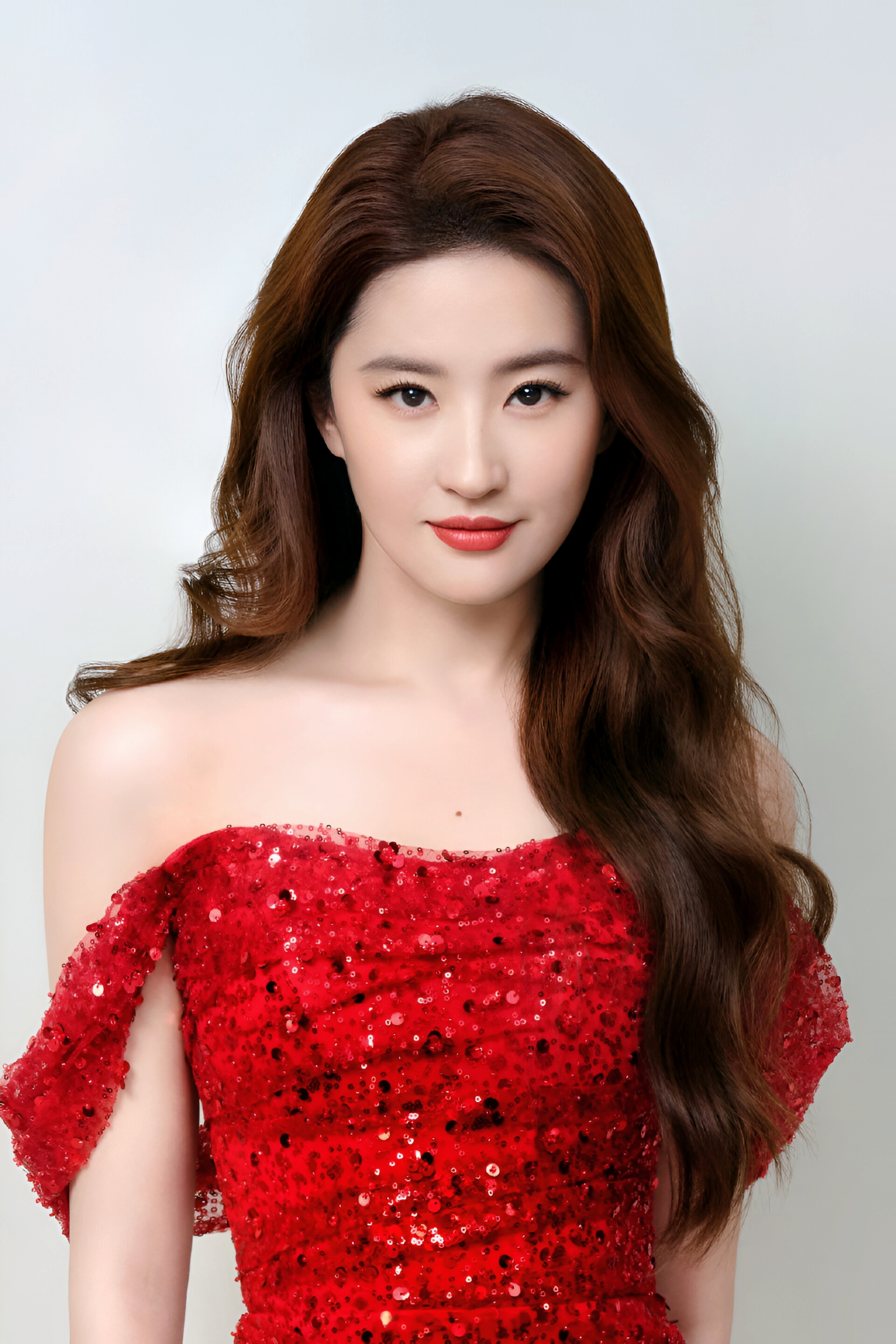 刘亦菲红裙写真:蕾丝亮片映衬美腿,若隐若现更迷人