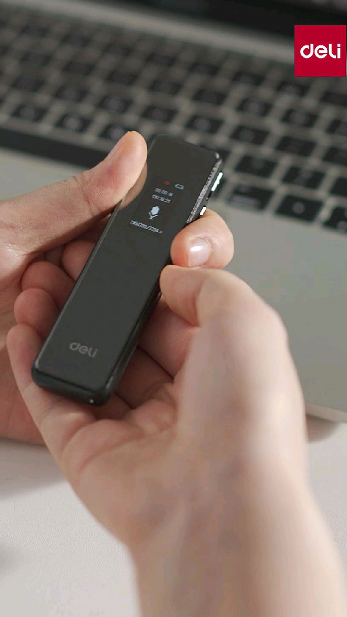 得力录音笔专业高清远距声控降噪,学生学习商务采访会议录音神器