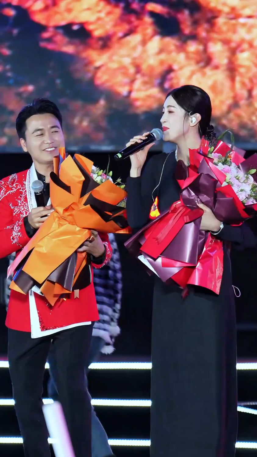 陕北歌手郭涛,柳强强合唱陕北情歌《心尖尖上的你》