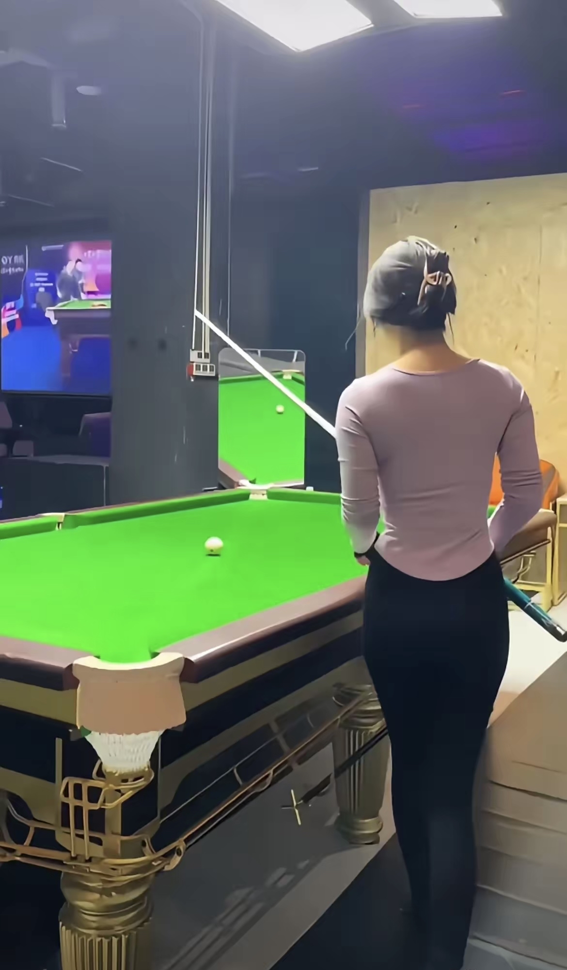 每一个进球都如同打开了胜利之门,但有时候,那颗小白球就像有了自己的