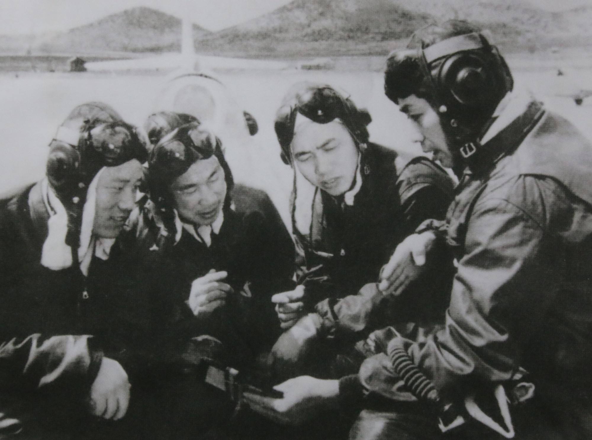 中国人民解放军空军第10军第8师22大队于杭州笕桥空军基地,举行了一场