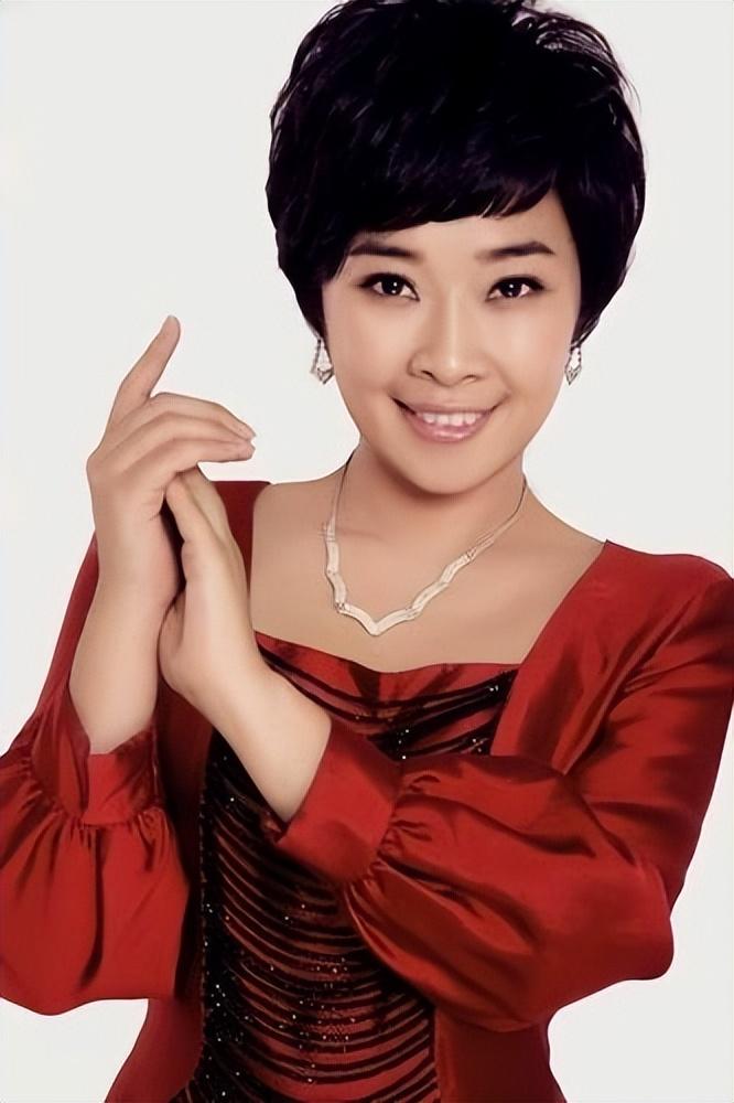 黑龙江电视台14位著名美女主持人一览,风华正茂,巾帼不让须眉