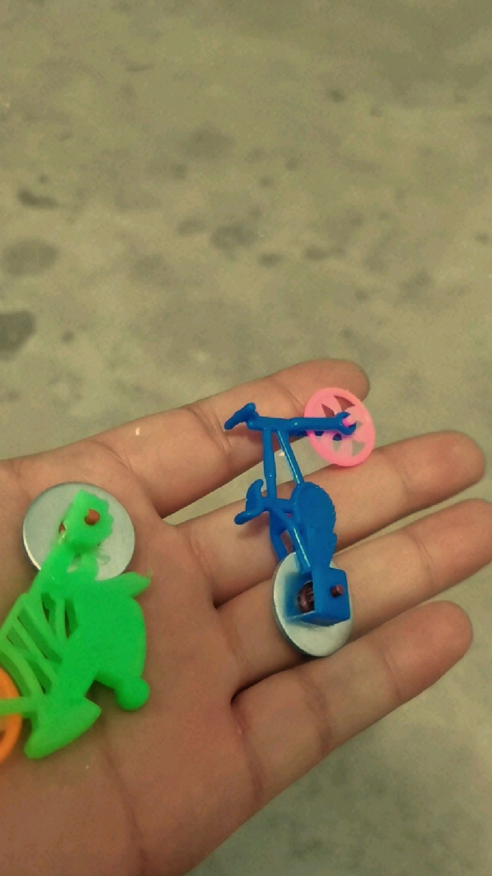 这个童年玩具你还有印象吗?玩过这个玩具的现在至少也有30岁了吧