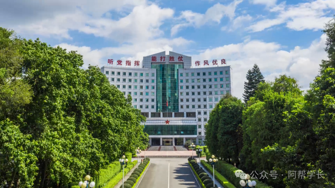 广西是我国沿海地区的省份,和广东相邻