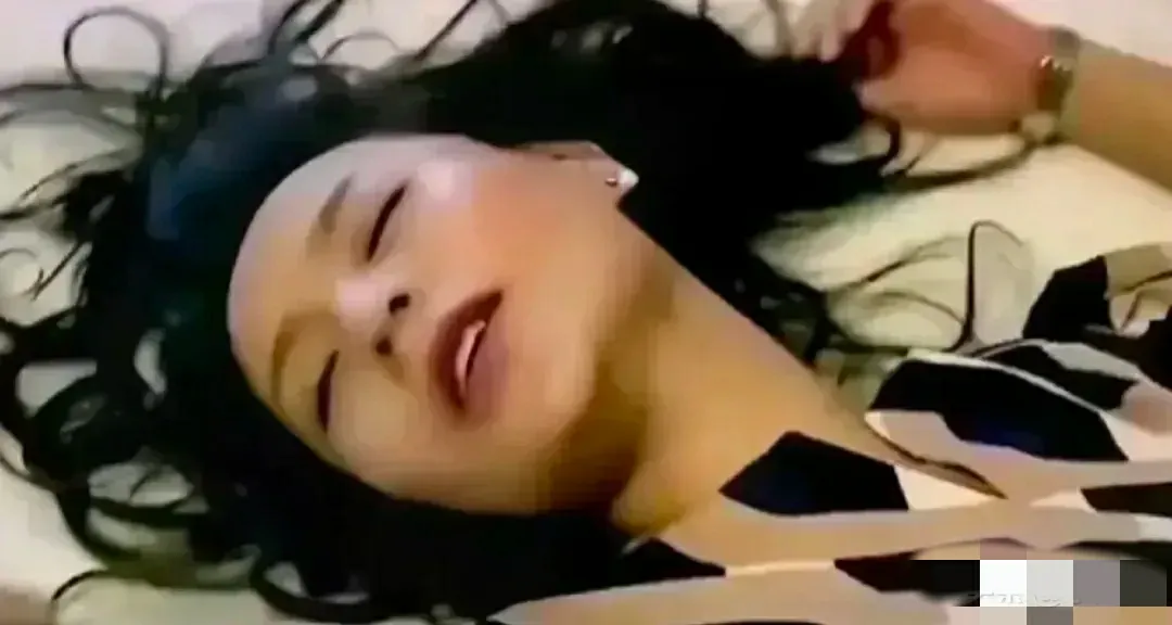 《姨妈也疯狂》精彩片段