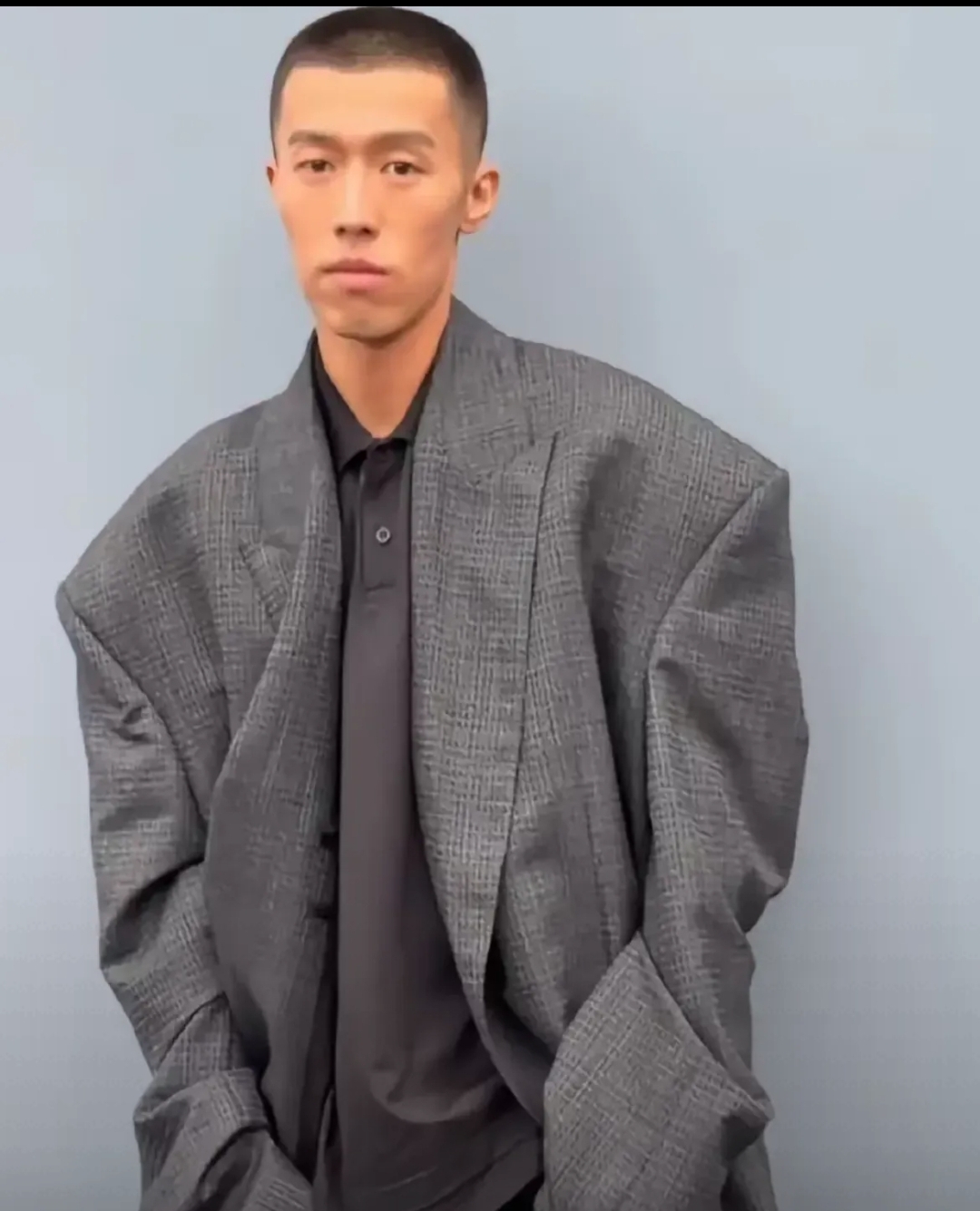 倪妮新男友脸有点长但有时尚感符合娱乐圈审美