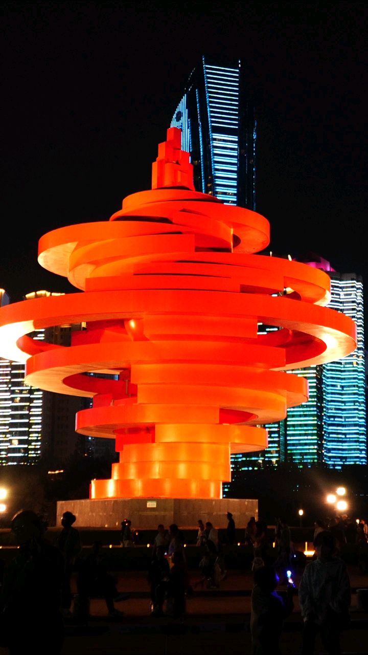 青岛五四广场的灯光秀,这里的夜晚太迷人了