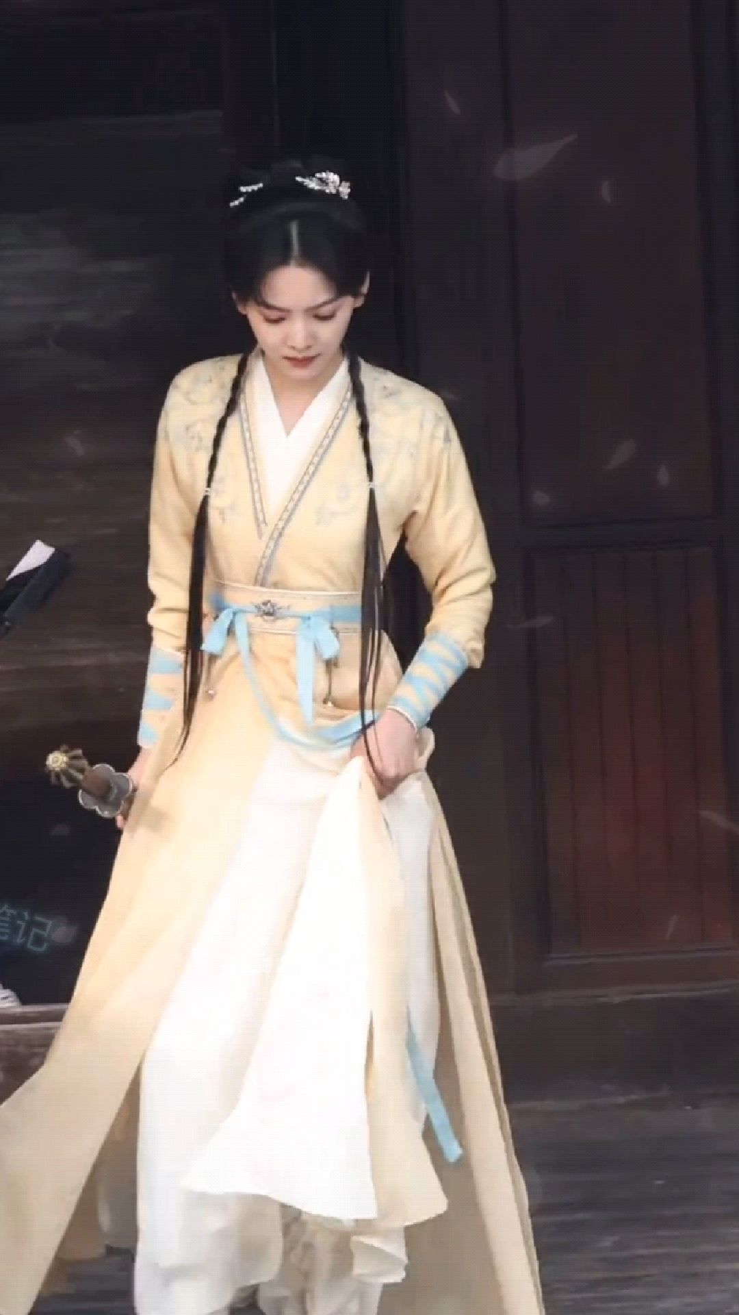 章若楠古装造型太有灵气啦,真的很好看