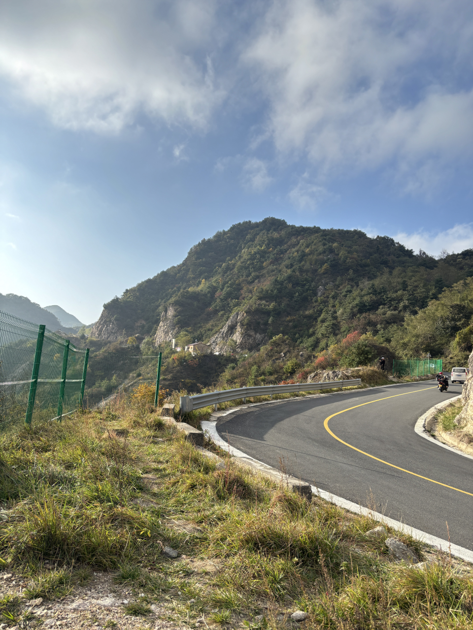 蓝田最美环山路图片