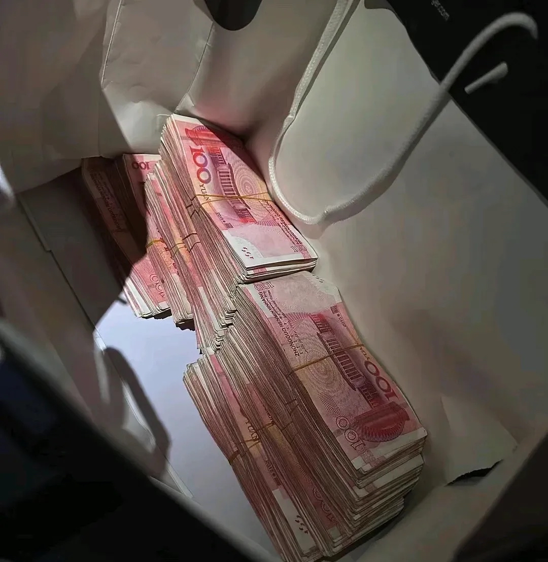 万我姐也同意了我姐夫全程都在场最后我姐夫让我打一个欠条给他们