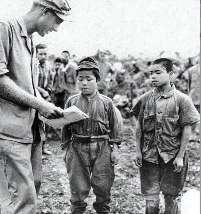 1942年,日军侵占菲律宾,俘虏大批美军,却称他们个子大,骨头软