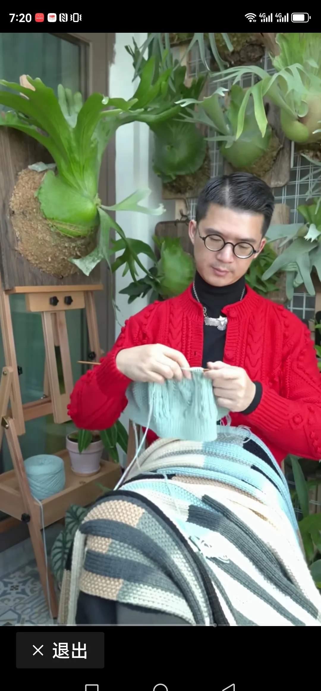 真佩服这个80后的小伙子,自己织毛衣创业,带领家乡的女性一起共同致富