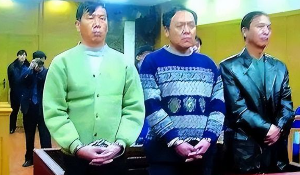 回顾:大连黑老大邹显卫,在监狱住豪华单间,让警花当自己的情人