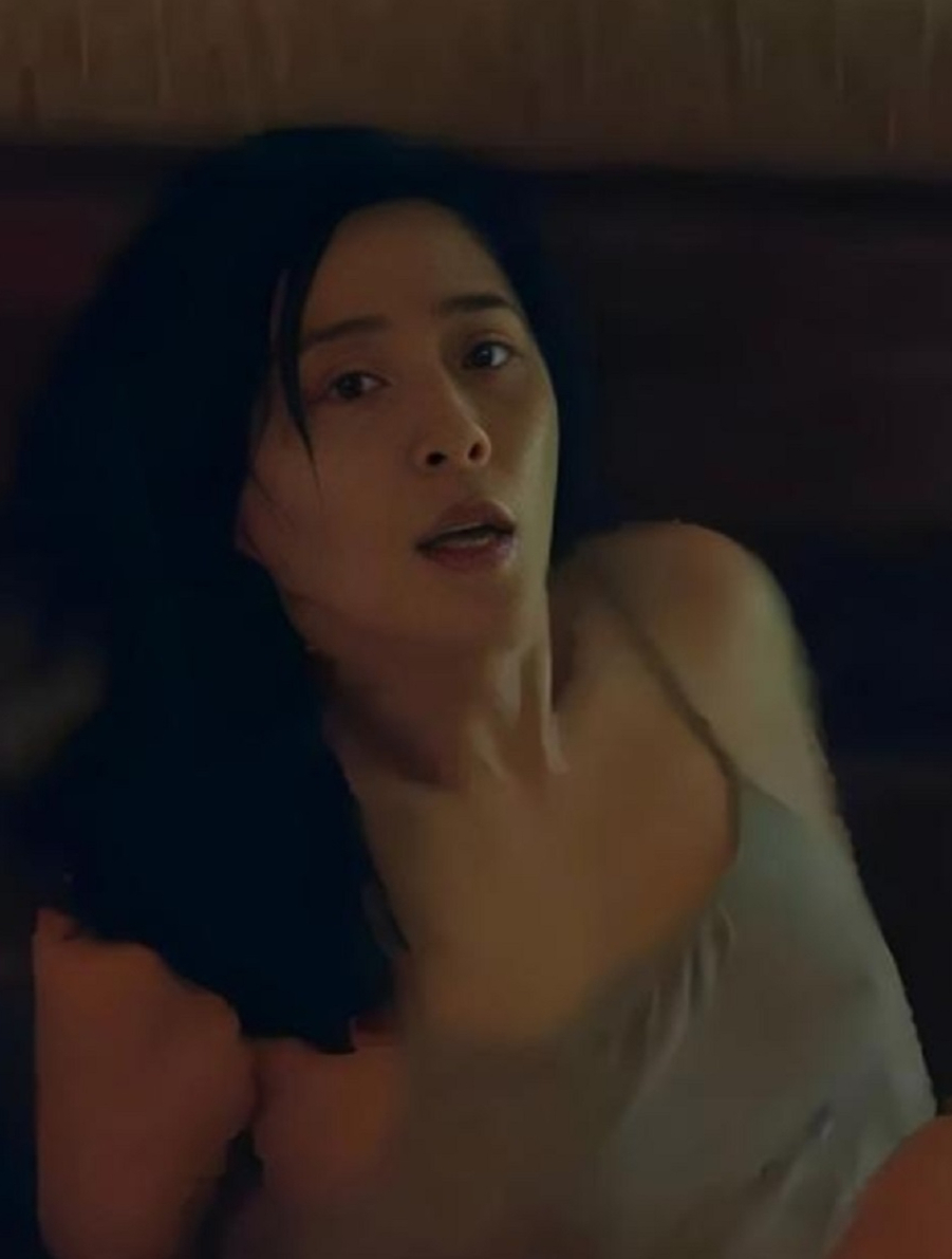 范冰冰床照流出!妩媚多姿!令人大饱眼福