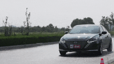 国货轮胎新势力！全面测评飞跃巅峰-有驾