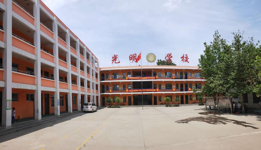事情疑发生在湖南株洲光明学校,这是一所公办小学