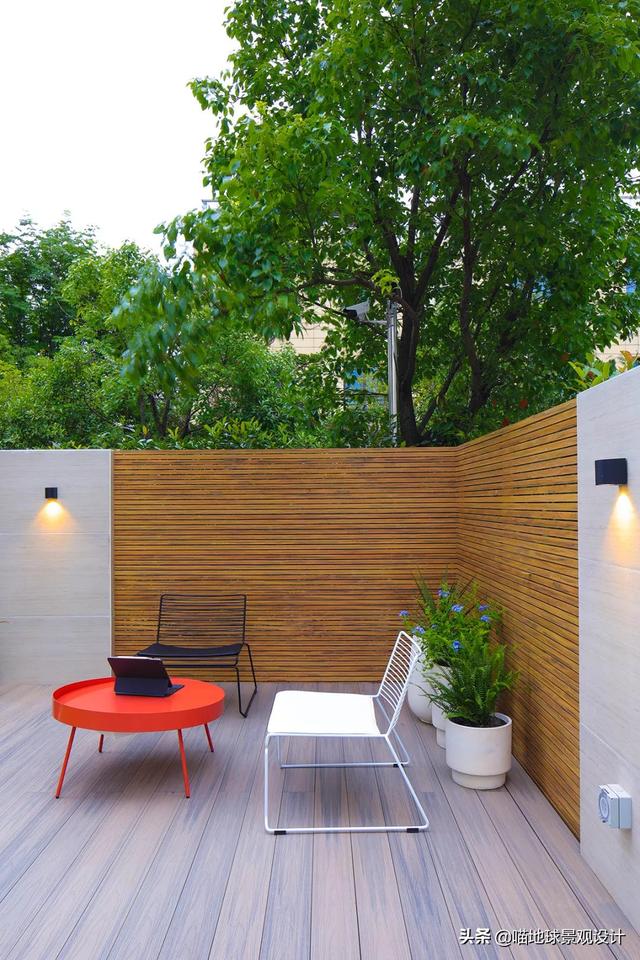 庭院景观设计:简洁实用的格栅围墙