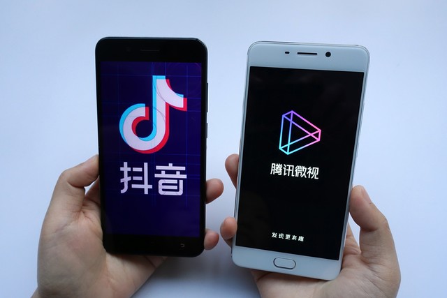 抖音视频怎么投影（抖音视频怎么投影仪播放）